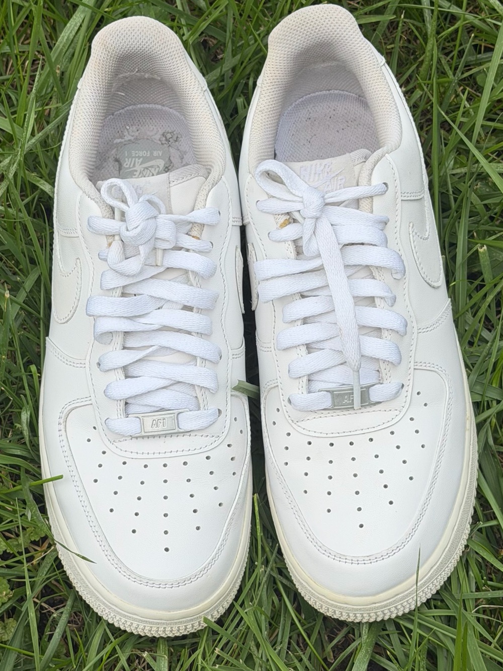 Nike White Low-Top Men's Sneakers